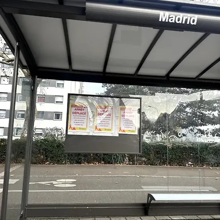 Le Madrid Spacieux 4 Pieces Parking Privee