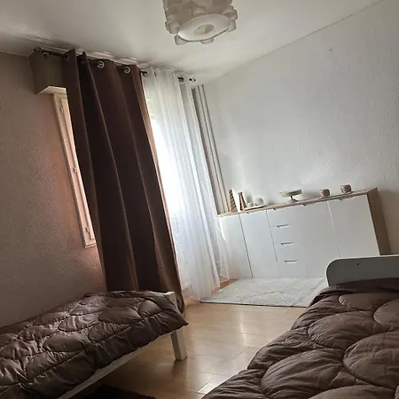 Spacieux 4 Pièces Parking Privé Navette Gare-aeroport *